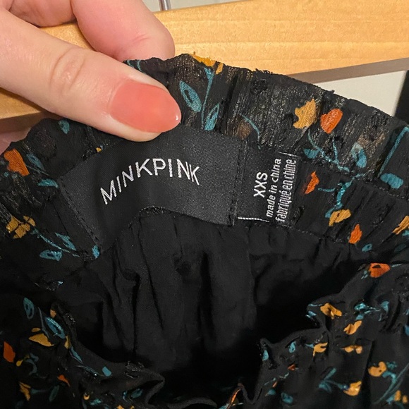 Minkpink skirt - Picture 3 of 3